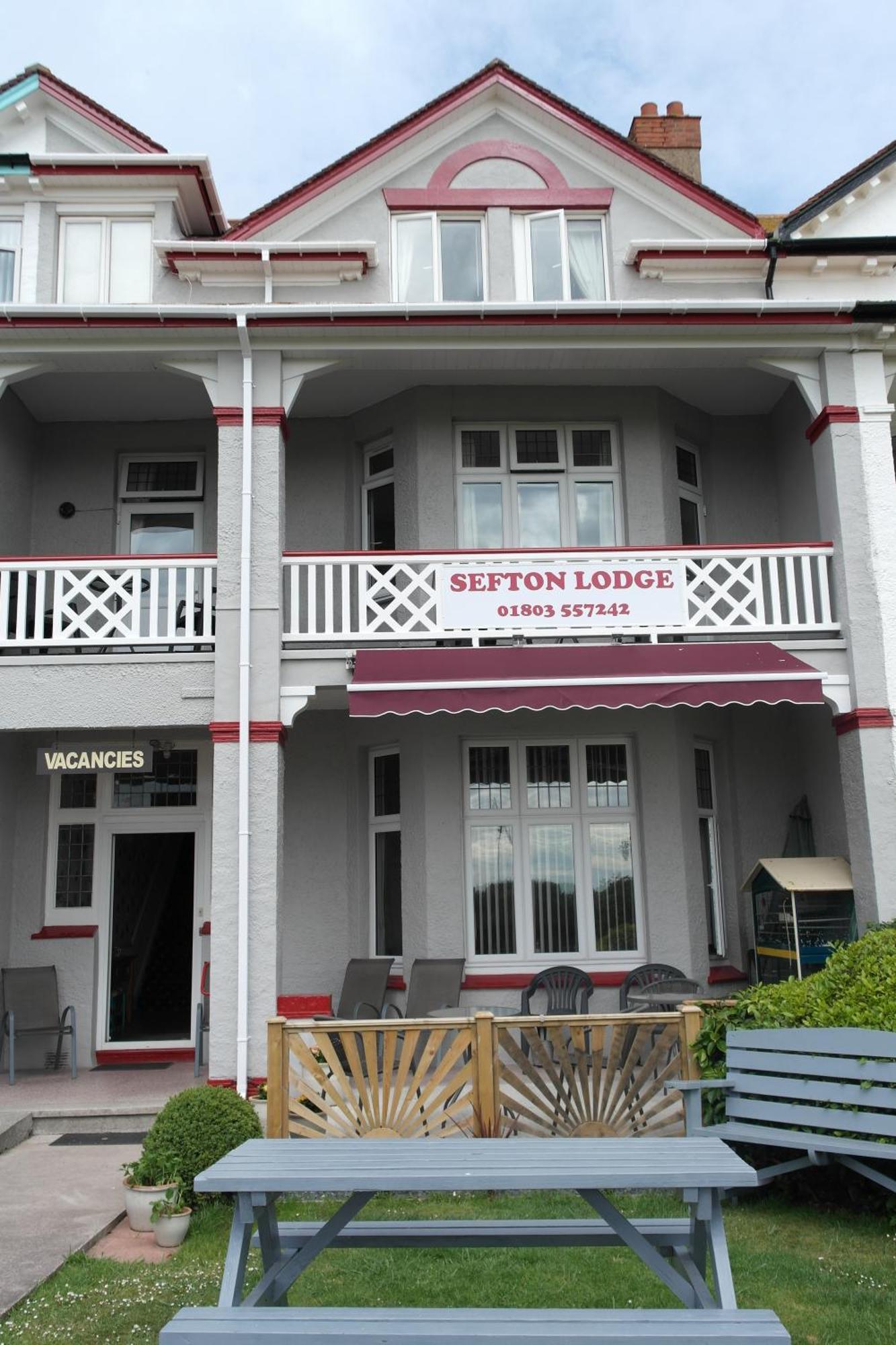 Sefton Lodge Seafront ,Panoramic Sea View Ensuite Balcony Rooms Available, Guest Garden Paignton Exterior photo